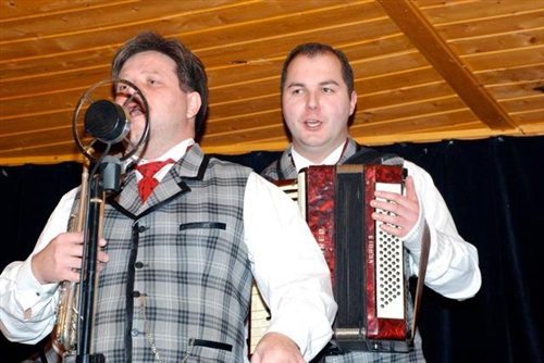 funny-fellows-zlin-zelenacova-sopa